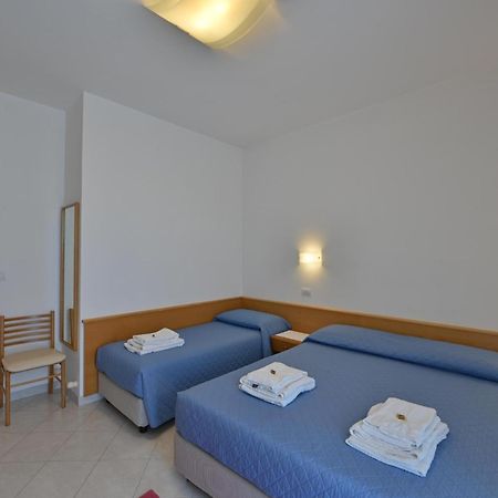 Residence Mariavittoria Lido di Jesolo Exterior foto
