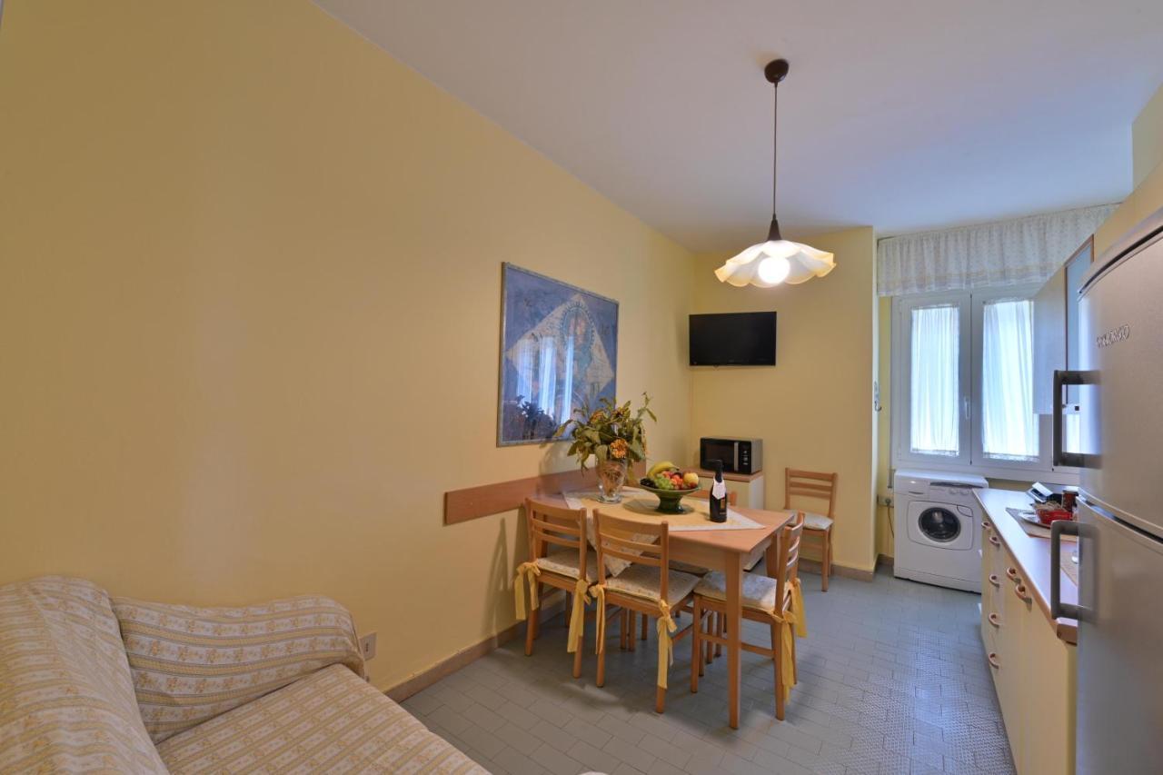 Residence Mariavittoria Lido di Jesolo Exterior foto