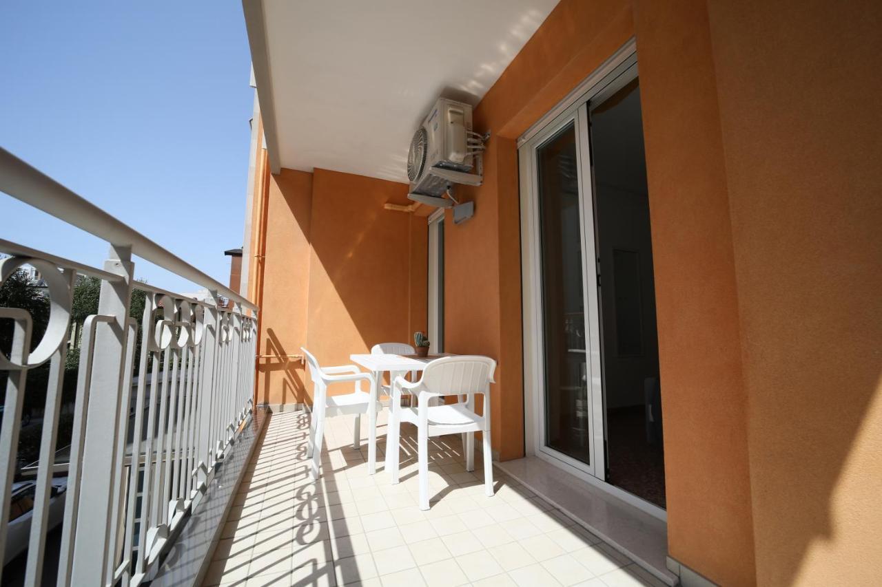 Residence Mariavittoria Lido di Jesolo Exterior foto