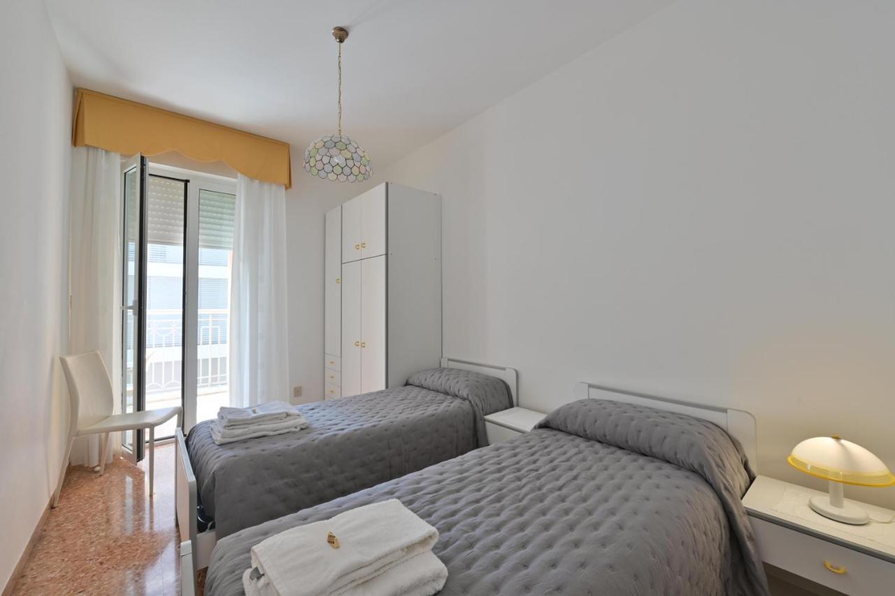Residence Mariavittoria Lido di Jesolo Exterior foto