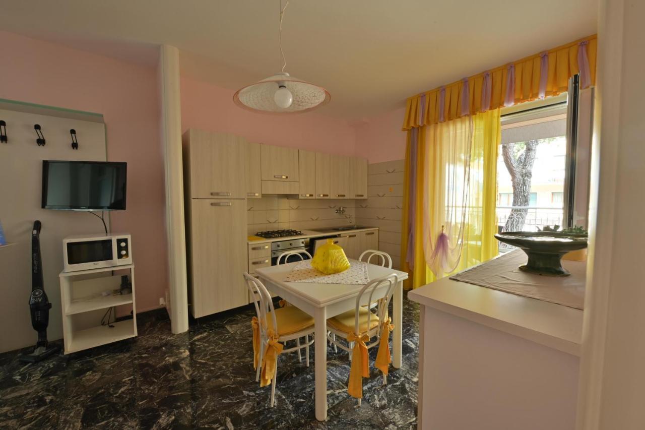 Residence Mariavittoria Lido di Jesolo Exterior foto