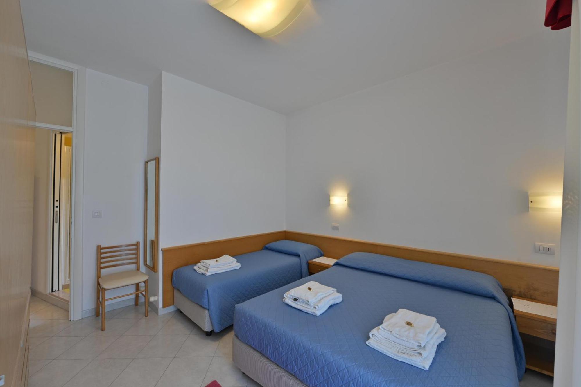Residence Mariavittoria Lido di Jesolo Exterior foto
