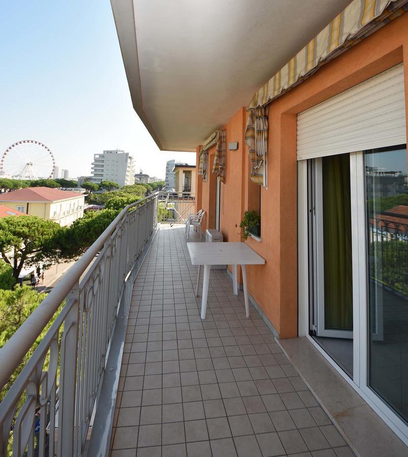 Residence Mariavittoria Lido di Jesolo Exterior foto